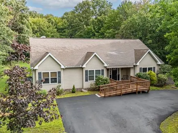 33 Bear Ln, Jim Thorpe, PA 18229