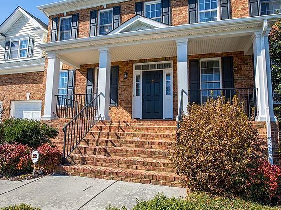 2nd image of 9621 Leighfield Way