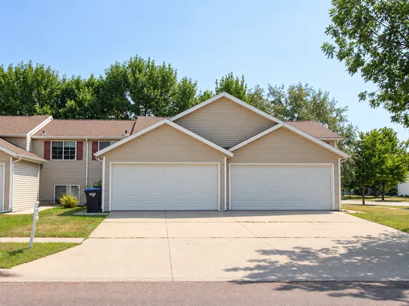 3526 32nd St S, Fargo, ND 58104