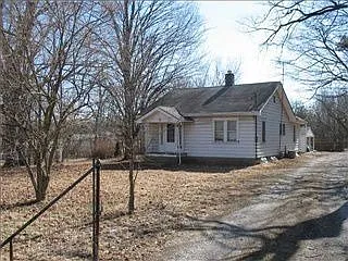 5737 Powell Rd photo 1