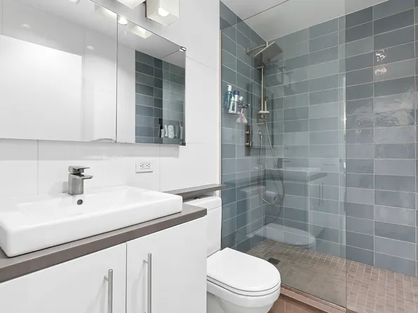 100 Hudson Street 4C image 8 of 8