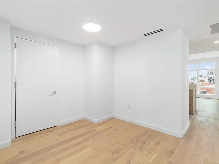 1516 Park Ave #5C — Photo 6