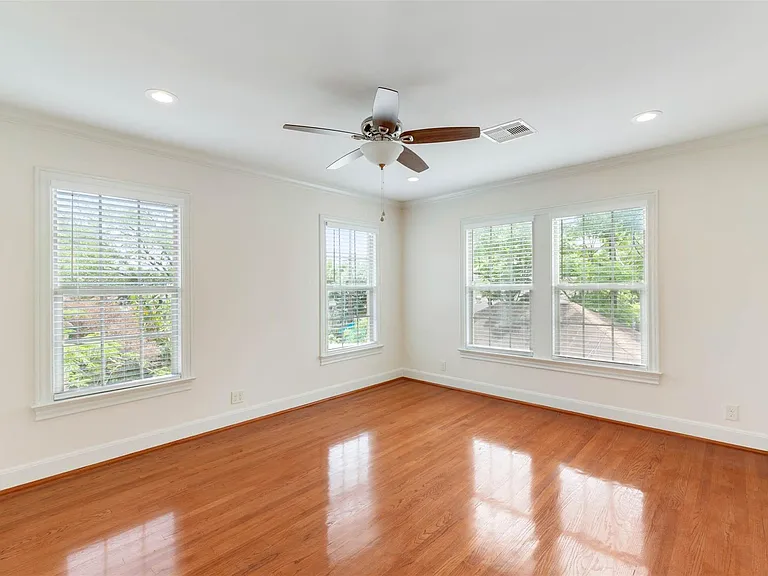 2343 Shakespeare St #2 — Photo 15