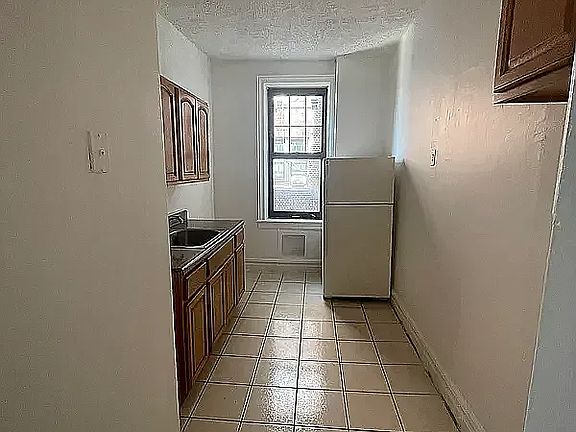 3rd image of 1800 Ocean Pkwy APT B3