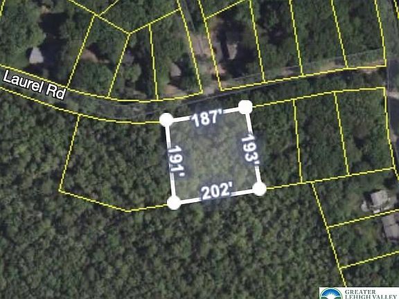 5th image of 624 Laurel Rd