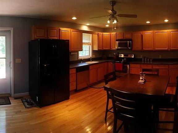 2nd image of 152 Park Hill Ave