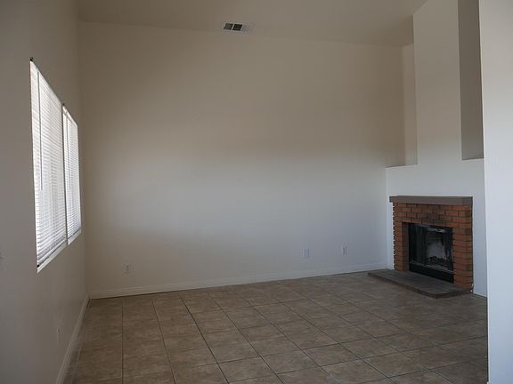 3rd image of 14827 Rosemary Dr