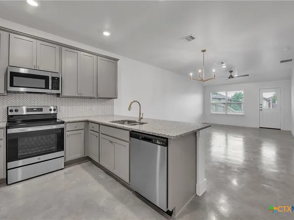 1130 S College Ave, Troy, TX 76579