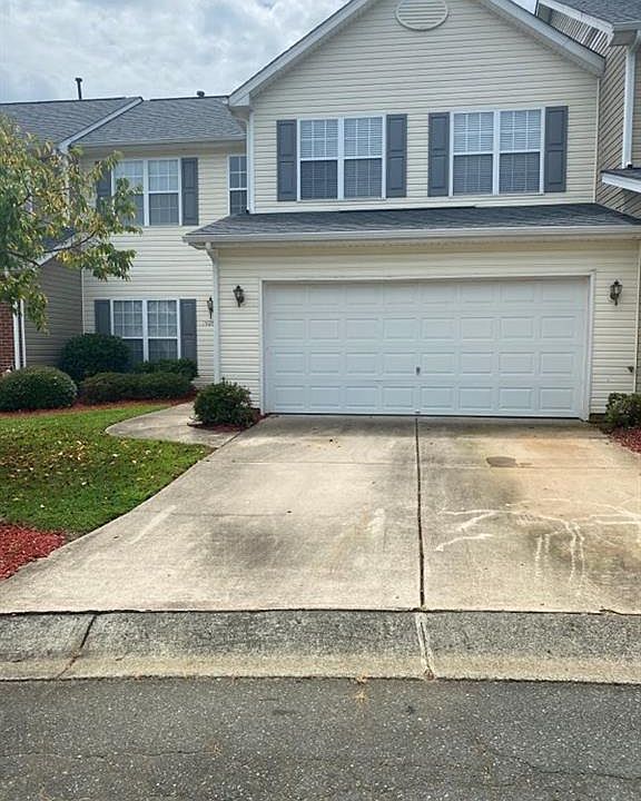 1st image of 1926 Munn Cir