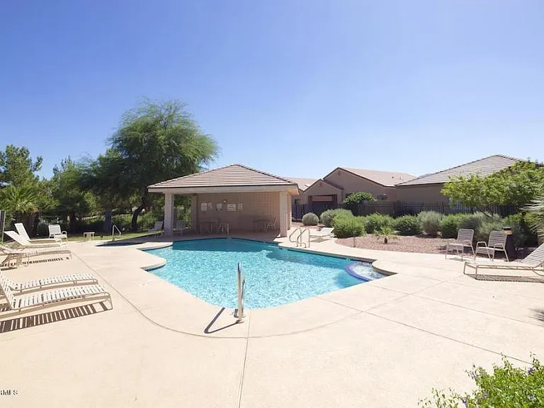 3247 E Maldonado Dr — Photo 17