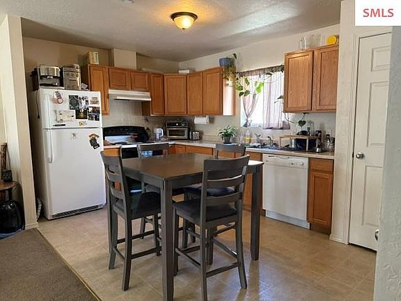 3rd image of 1801 Culvers Dr APT 8