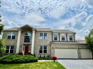 518 Barton Creek Dr, Lake In The Hills, IL 60156