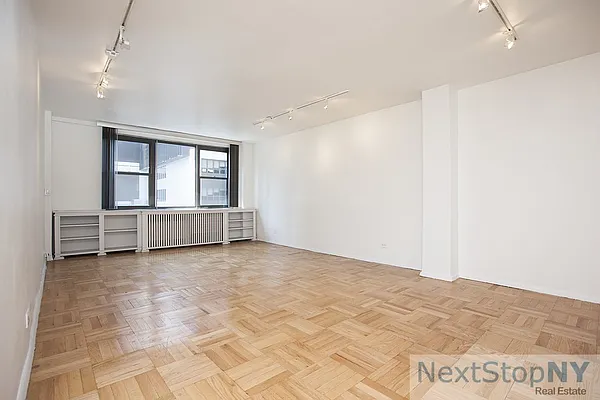 Sold by NextStopNY | media 9