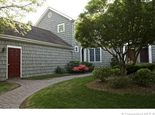 23 Harwich Ln, West Hartford, CT 06117