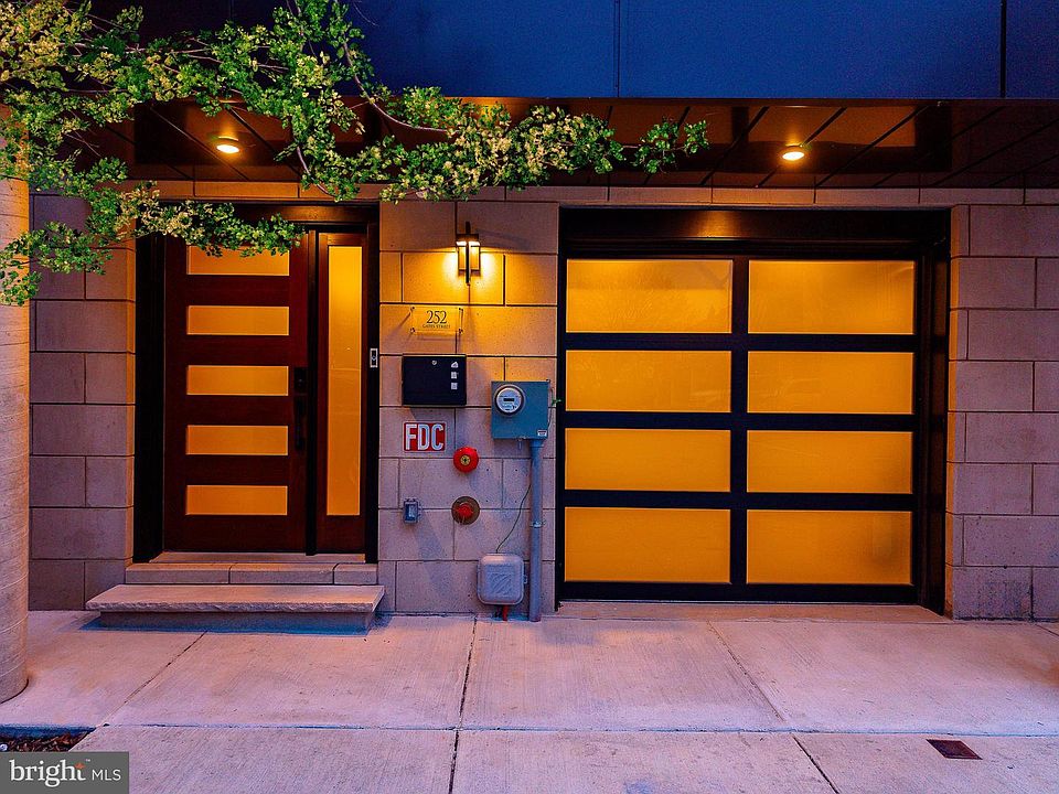 1st image of 252 Gates St