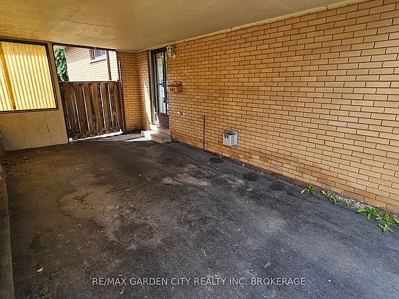 3rd image of 48 Manning Ave