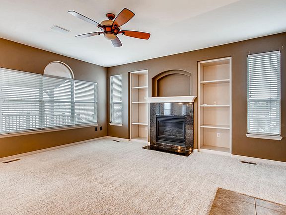 Family Room w/ Gas Fireplace