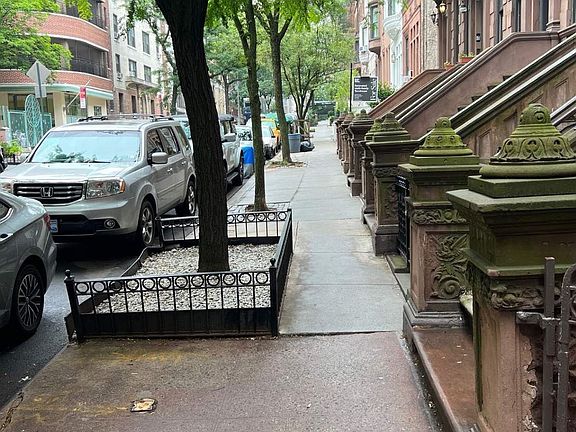 5th image of 276 W 71st St #8