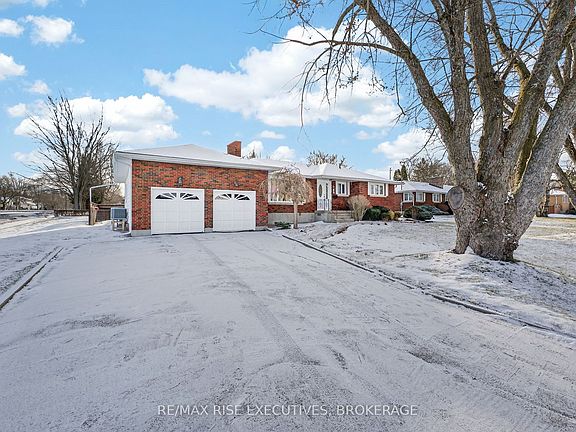 2nd image of 788 Meadowood Rd