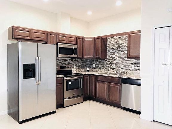 2nd image of 869 Park Grove Ct