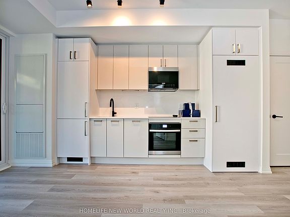 4th image of 280 Dundas St W #603