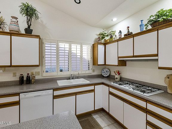 2nd image of 9510 E SUNRIDGE Drive