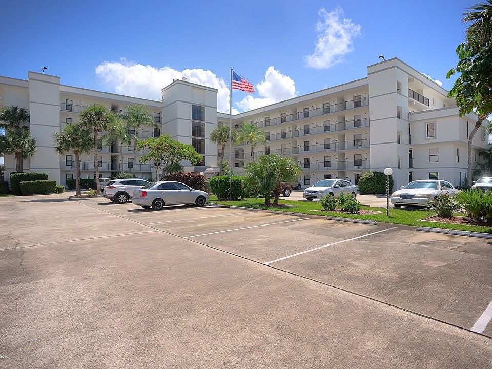1st image of 7400 Ridgewood Ave #311