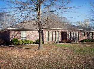 28 Meadowview Dr, Texarkana, AR 71854