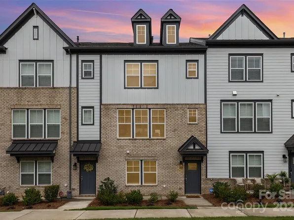 12313 Landry Renee Pl, Charlotte, NC 28277