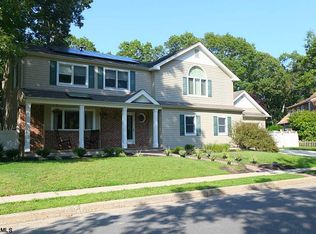 8 Lesley Ln, Northfield, NJ 08225