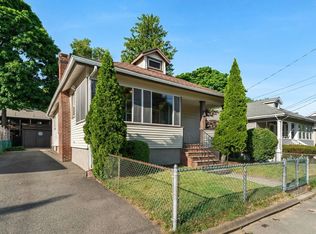 84 Thornton St, Quincy, MA 02170