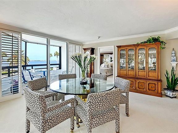 5th image of 988 Boulevard Of The Arts APT 209