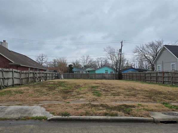 2503 North Ave, Pasadena, TX 77506