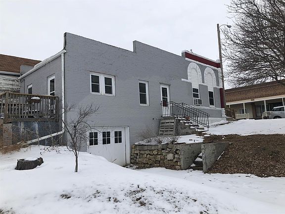 5th image of 145 Washington St