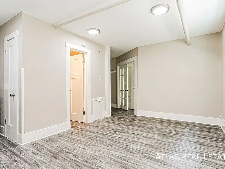 970 N Pearl St #D — Photo 5