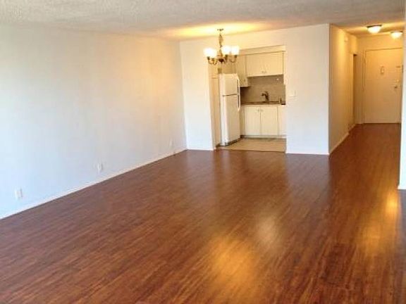 Living Area / Kitchen