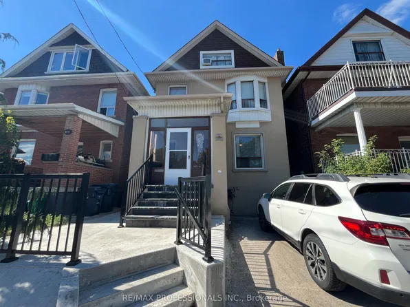 282 Keele St, Toronto, ON M6P 2K4