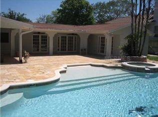 586 Marmora Ave, Tampa, FL 33606
