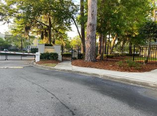 2826 Whitemarsh Way, Savannah, GA 31410