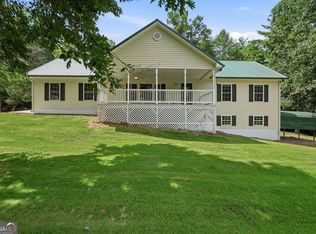 176 Mill Trace Ct, Cleveland, GA 30528