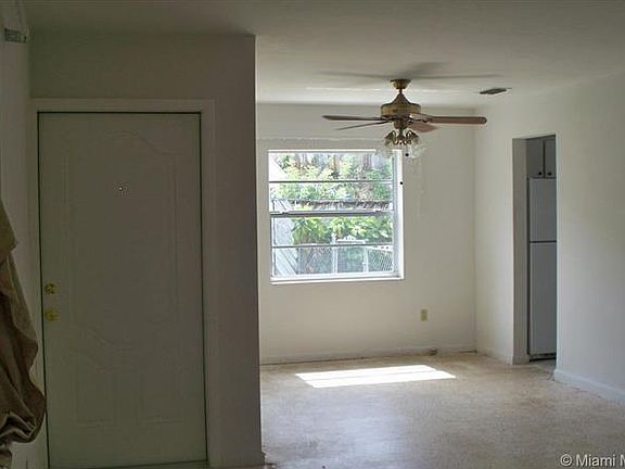 5th image of 18909 SW 92nd Ct