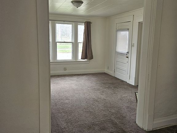 4th image of 828 13th St