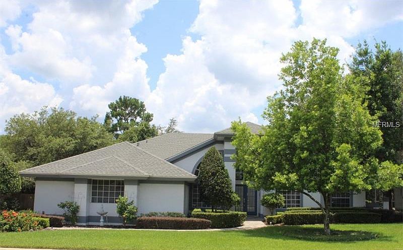1st image of 226 Shady Oaks Cir