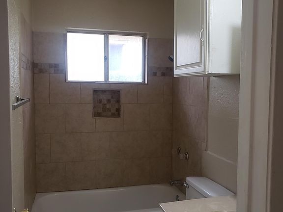 5th image of 2918 S Olive St