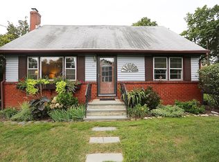 65 Shady Ln, Huntington, NY 11743