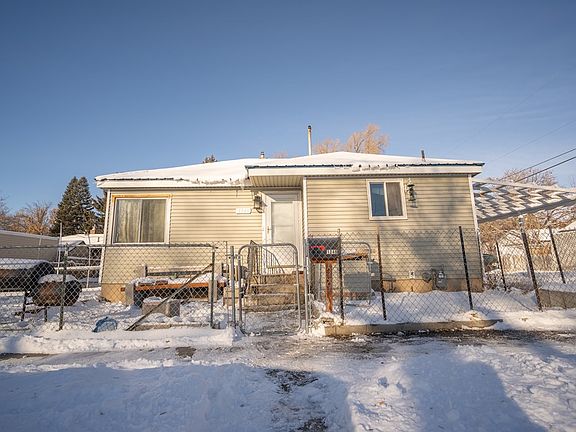 2nd image of 1349 Lake Ave