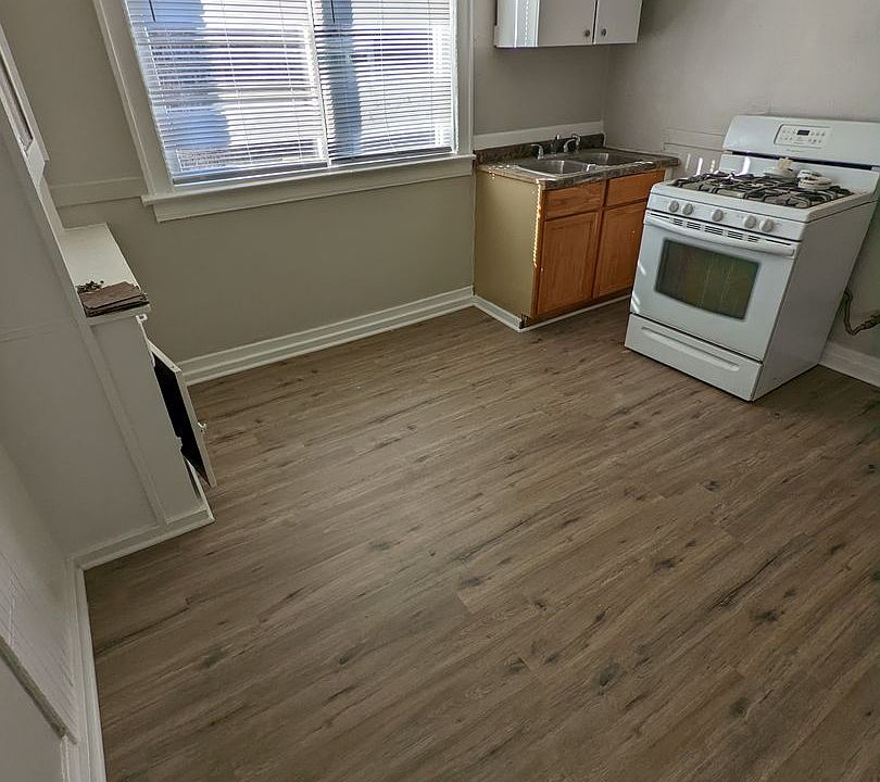 1st image of 4137 Euclid Ave Unit 2