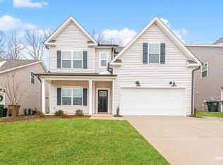 3513 Crimson Wood Dr, Greensboro, NC 27410