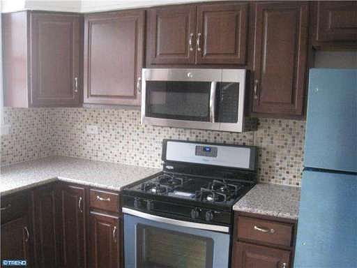 5th image of 6627 N Bouvier St