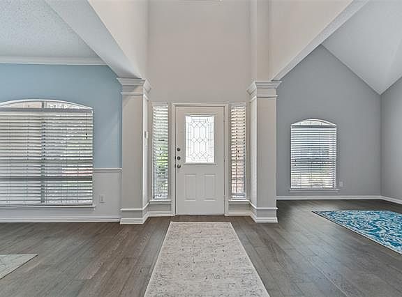 3rd image of 7308 Fair Valley Way